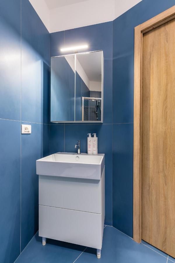 Art Apartment At Sanita By Wonderful Italy 나폴리 외부 사진
